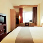Ibis Mala Strana Hotel 3*
