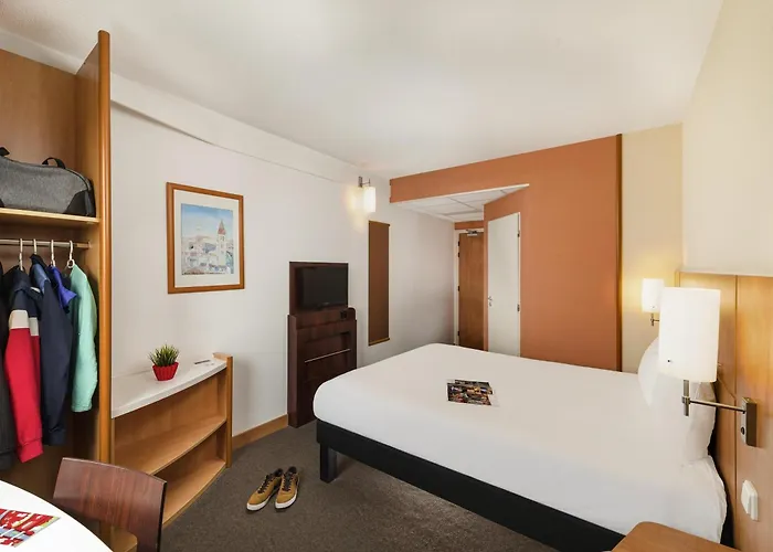 Hotel Ibis Mala Strana 3*