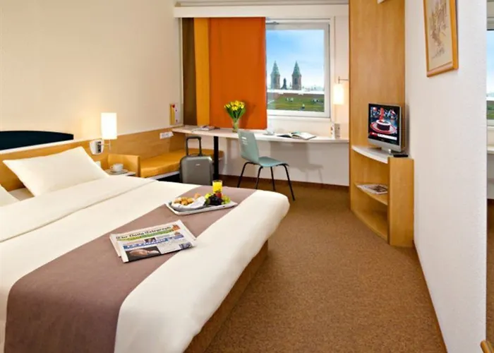 Ibis Mala Strana 3* Prague