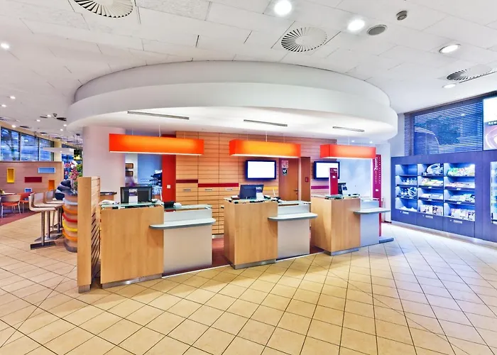 Ibis Mala Strana 3*
