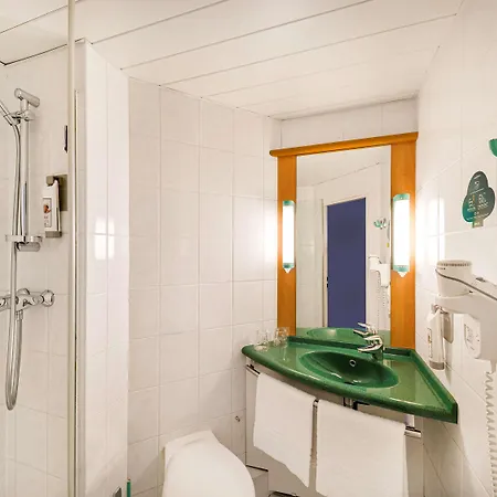 Отель Ibis Mala Strana Прага