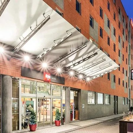 Отель Ibis Mala Strana
