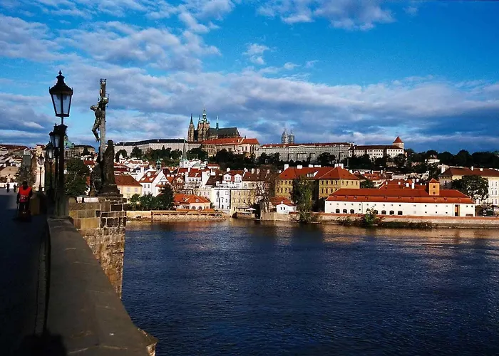 Ibis Mala Strana Hotel 3*