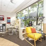 Ibis Mala Strana Hotel